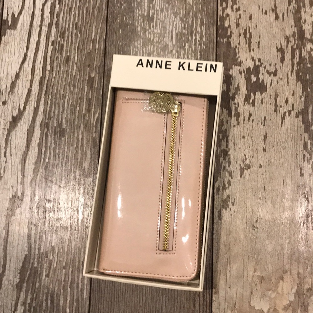 Anne Klein wallet